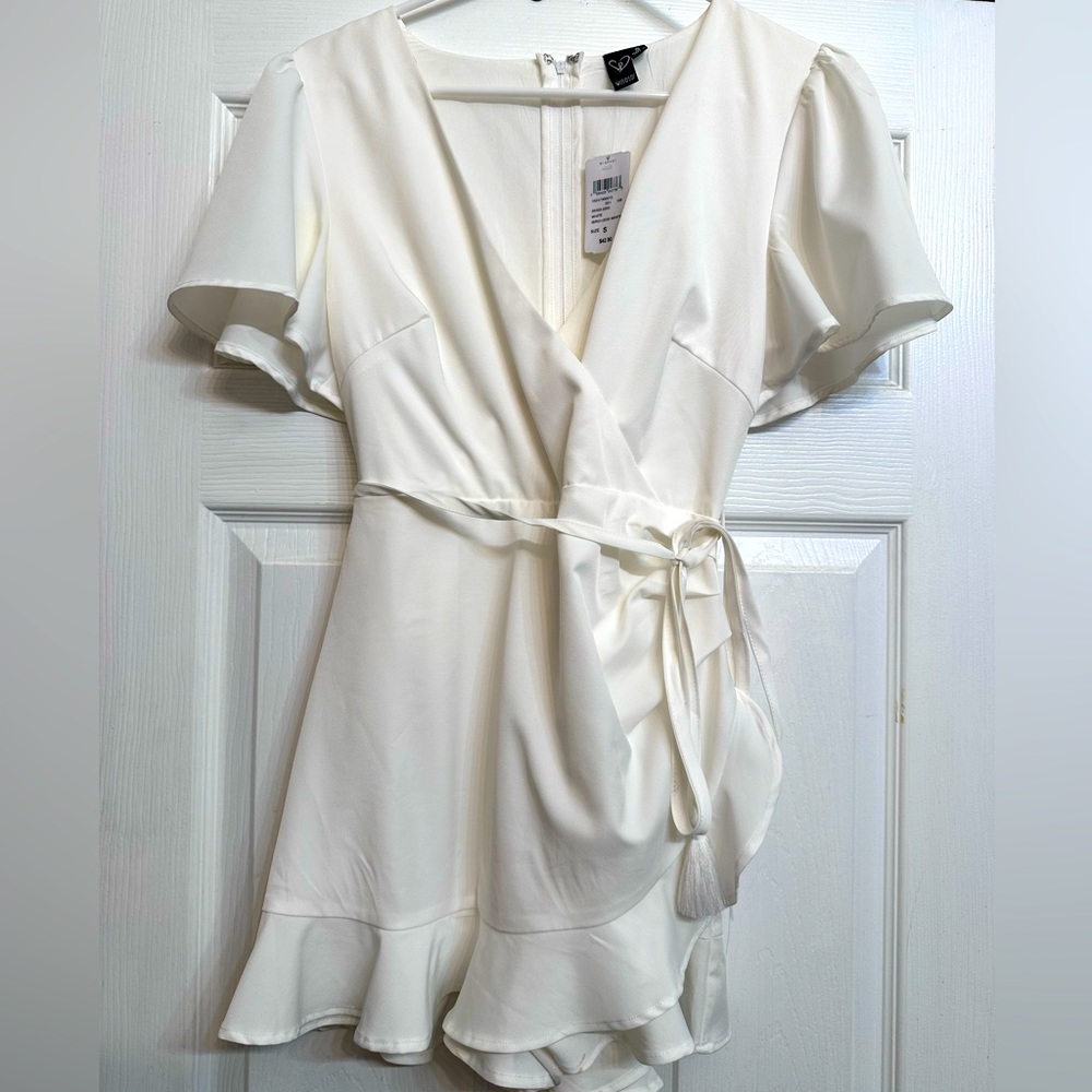 White ruffle romper Size S